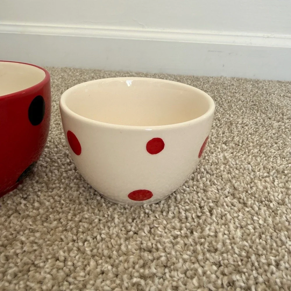 Boston Warehouse Trading Co. Ladybug Set of 3 Small Bowls Ref White Poka Dots‎